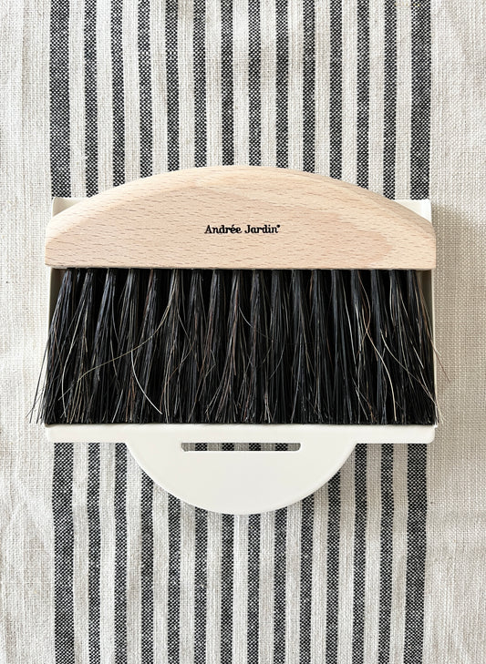 Andrée Jardin Table brush & dustpan set