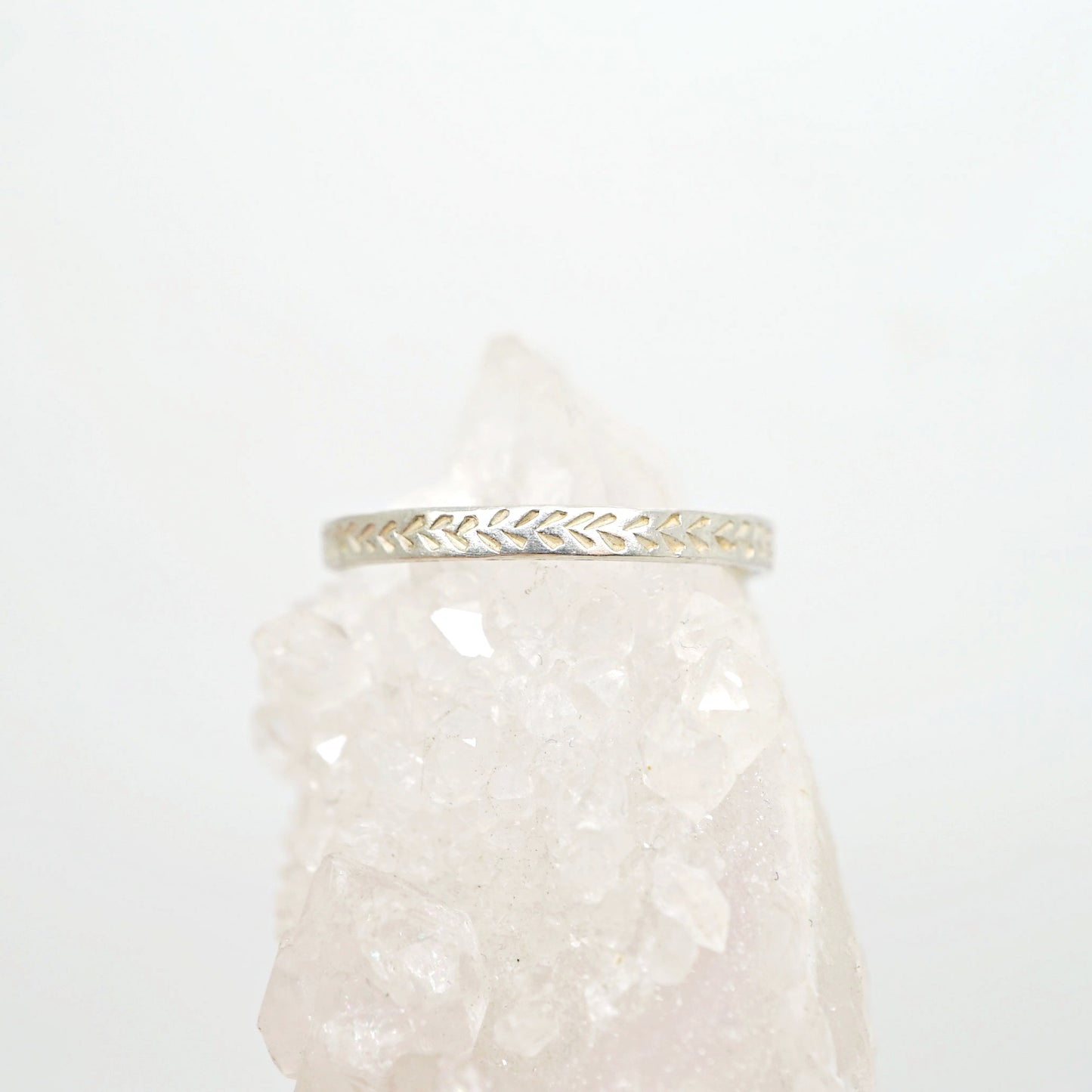 Silverwillow 14k Gold Feather Band
