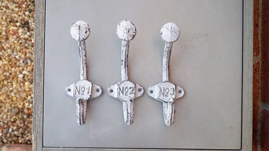 Iron number wall hookFrench style Iron number wall hook