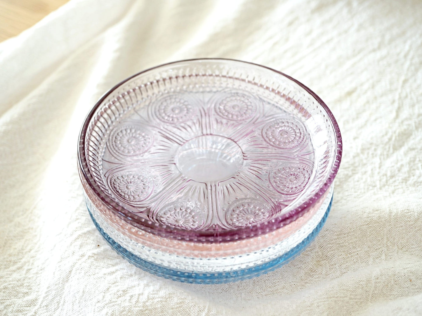 Annette Glass Dessert Plates