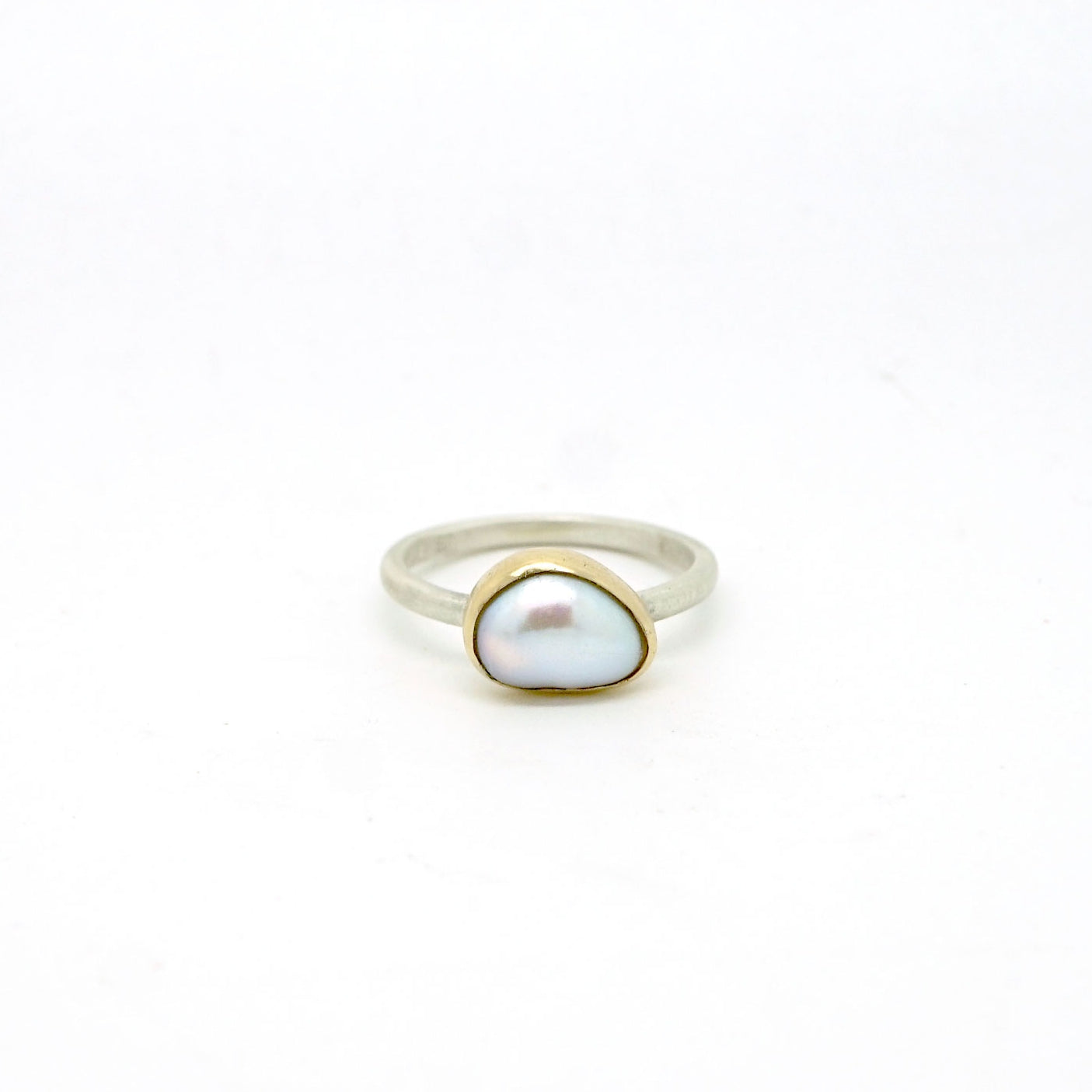 Silverwillow Pearl Ring in 14k Gold